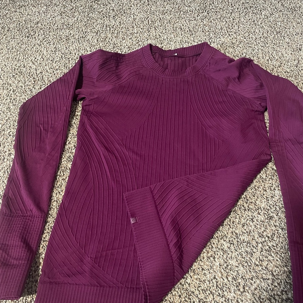 LULULEMON REST LESS PULLOVER 6 MARVEL LONG SLEEVE EEUC